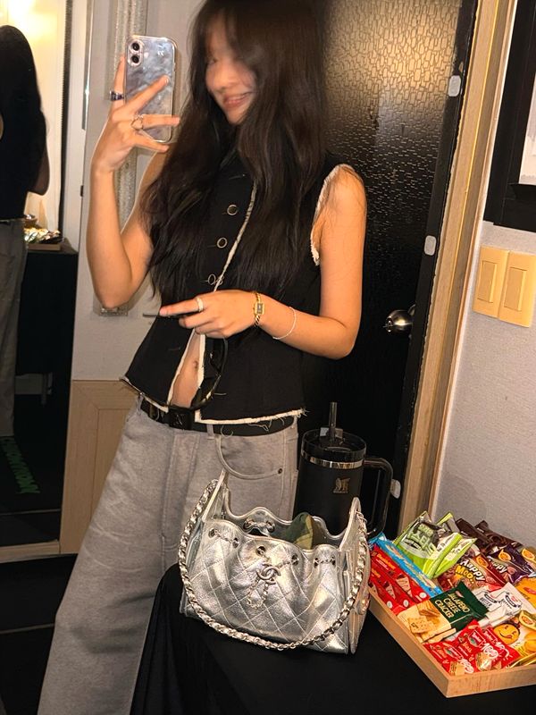 샤넬 실버백의 매력적인 특징